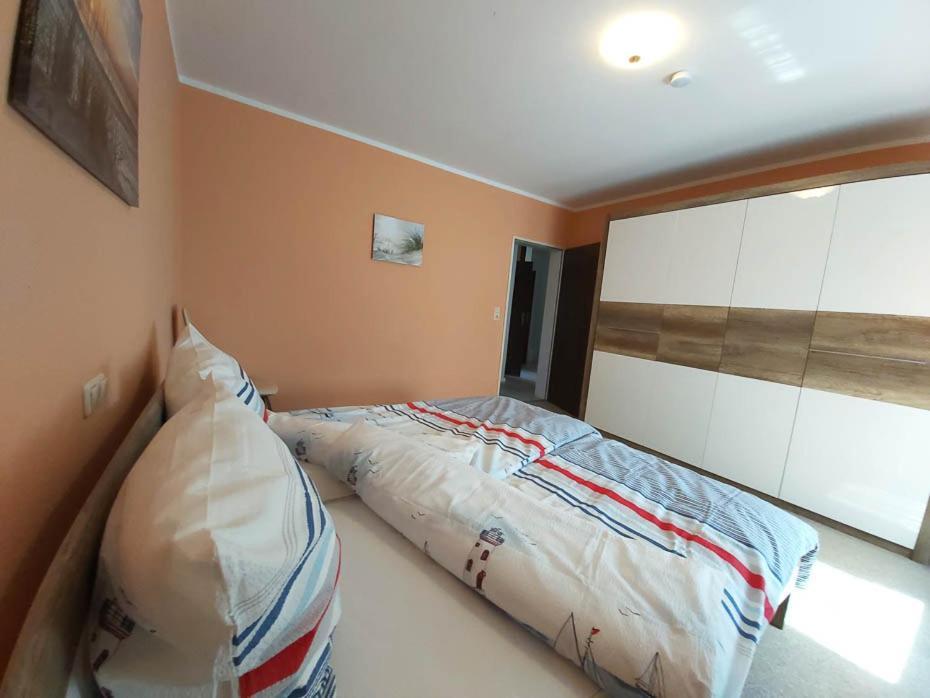 Haus Schwalbennest Apartman Bensersiel Kültér fotó